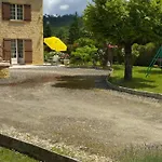 Les Sapinettes Proche De La Riviere A 100 M بيت للعطل